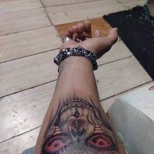 Meet your Posher, Troy